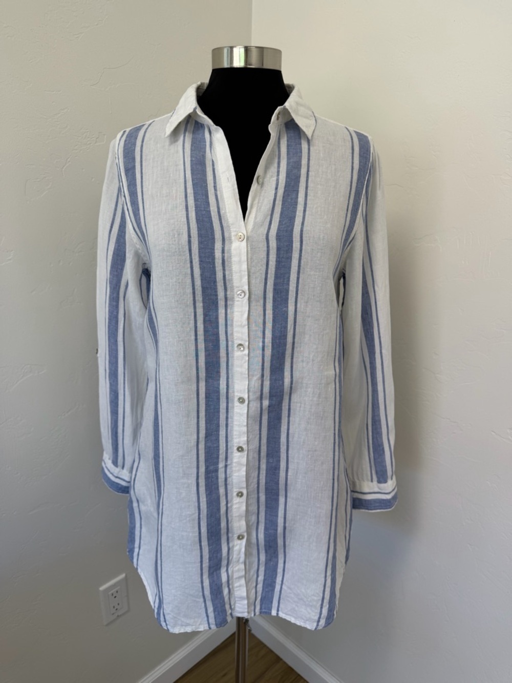 Jones New York White Linen Button Up with Blue Stripes Tunic Shirt Size M
